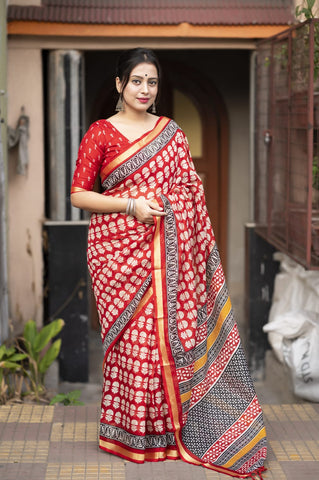 Soft Kota Doria Saree with Zari Pattu Border & Tassel-Embellished Pallu