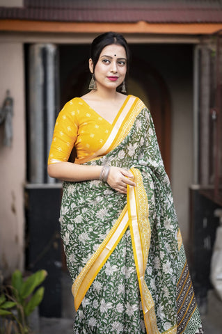 Soft Kota Doria Saree with Zari Pattu Border & Tassel-Embellished Pallu